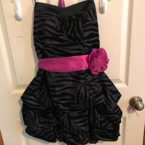 Xtraordinary Strapless Dress